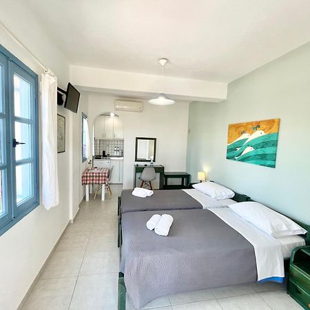 Asterias Mini Coastal Apartments 佩里沃罗 外观 照片