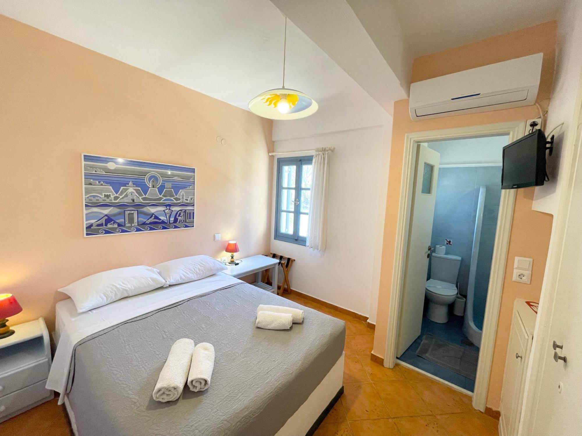 Asterias Mini Coastal Apartments 佩里沃罗 外观 照片