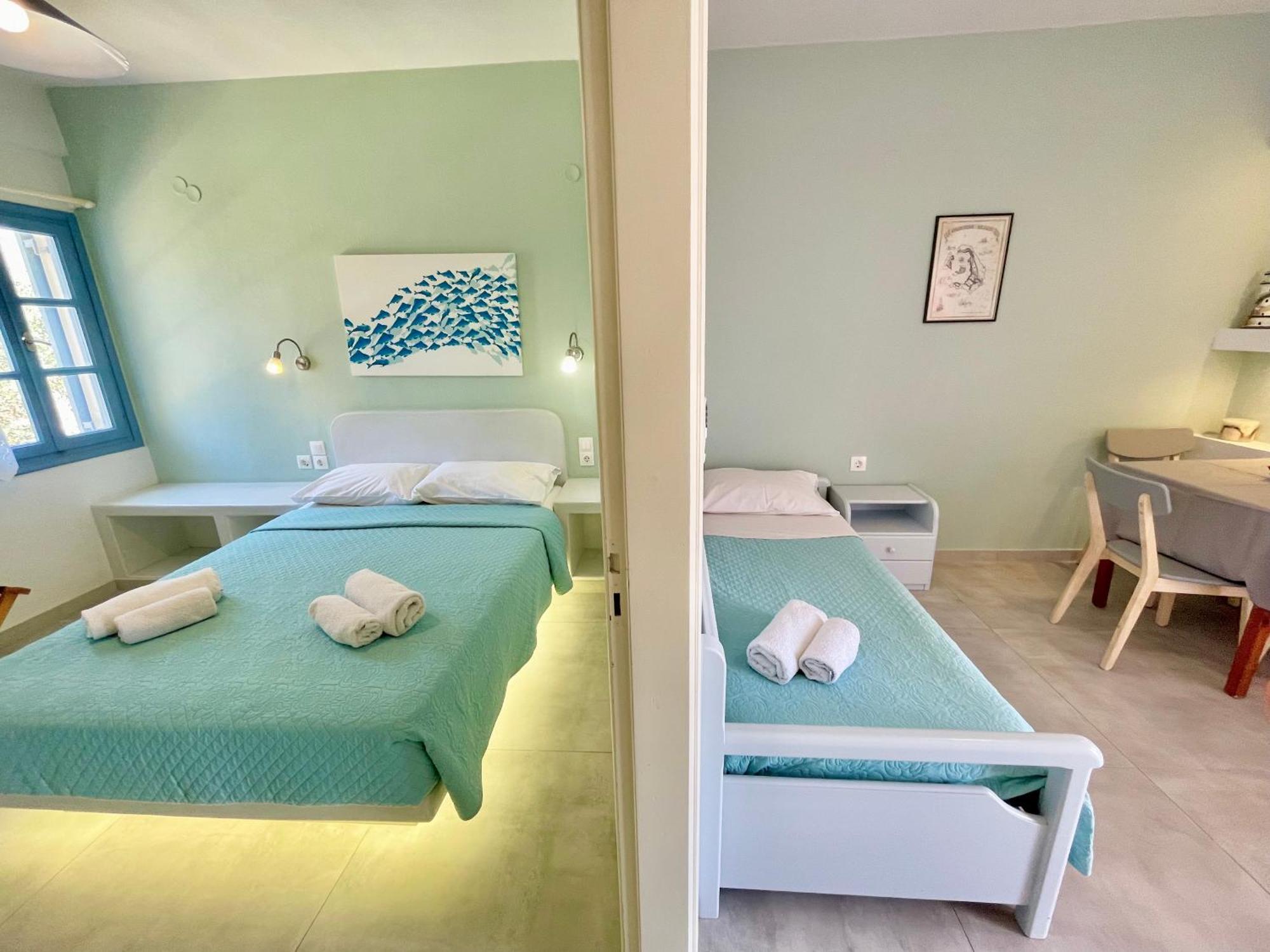 Asterias Mini Coastal Apartments 佩里沃罗 外观 照片